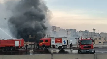 10 سيارات إطفاء.. جهود مكثفة لمحاصرة حريق ضخم في منشأة ناصر بالقاهرة